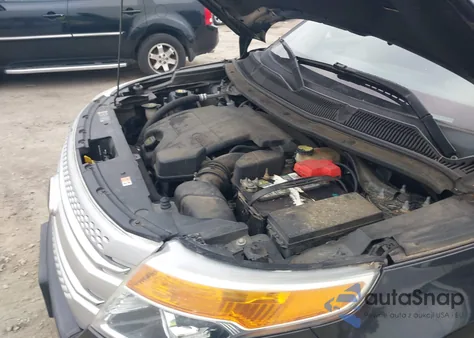 2015 Ford Explorer Xlt z USA, uszkodzony, nr VIN 1FM5K8D89FGB45869